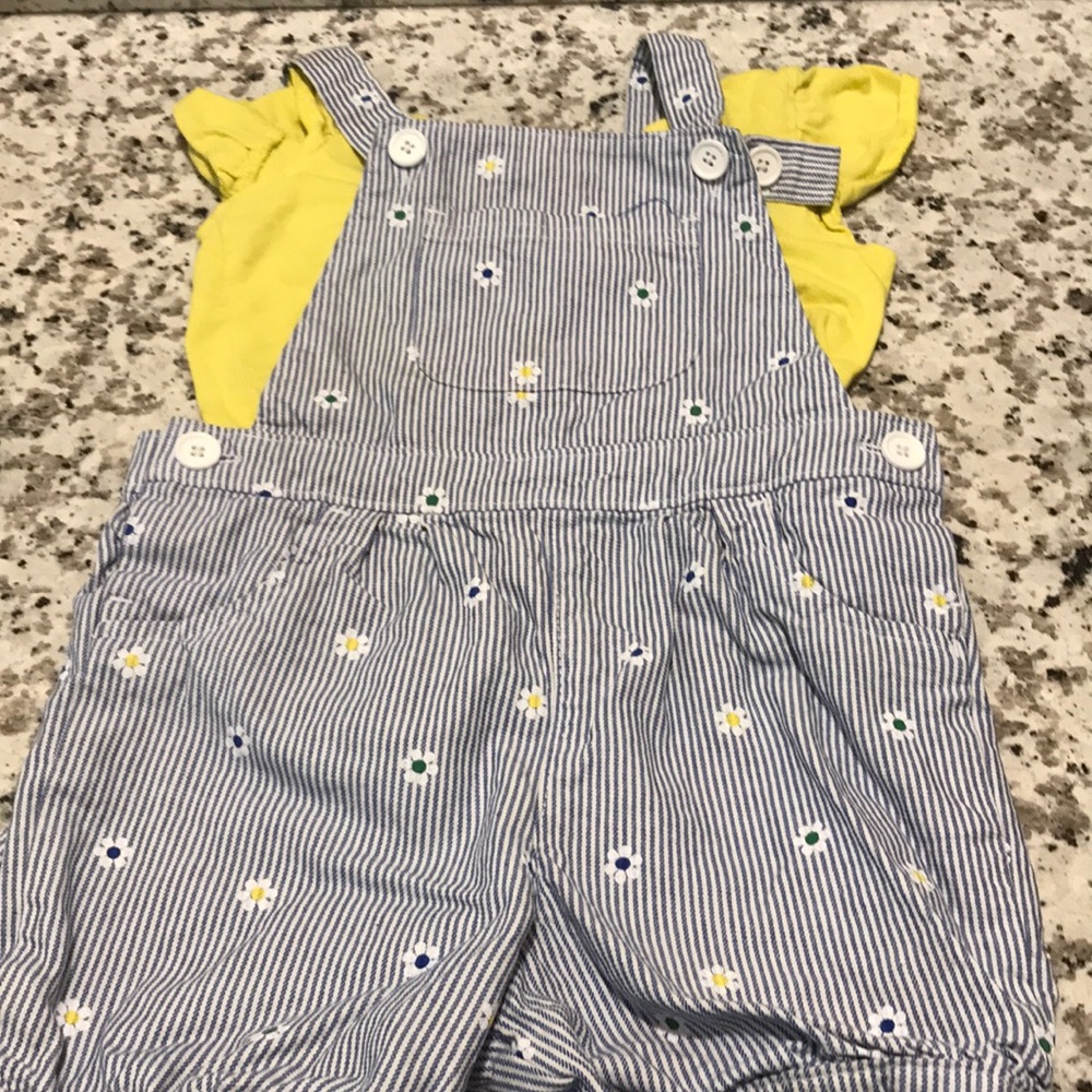 Babies clothes